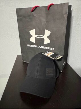 Under Armour Black Logo Performance Cap S/M
